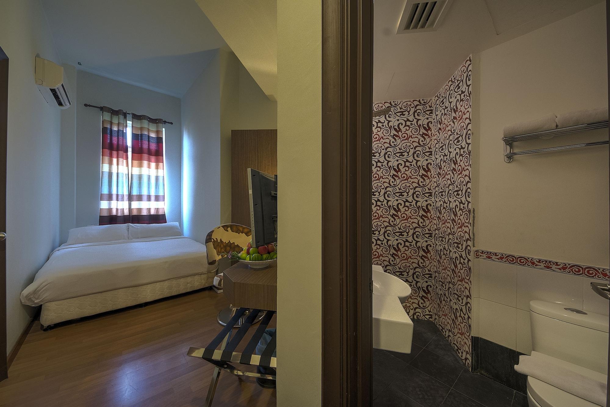 Arenaa Deluxe Hotel Малакка Экстерьер фото