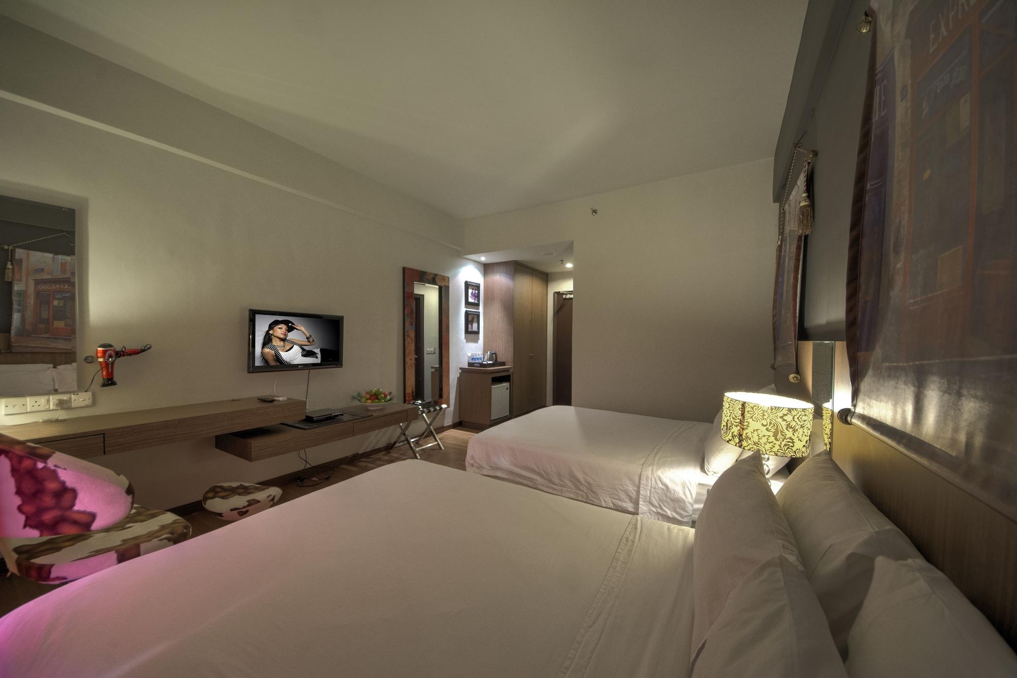 Arenaa Deluxe Hotel Малакка Экстерьер фото