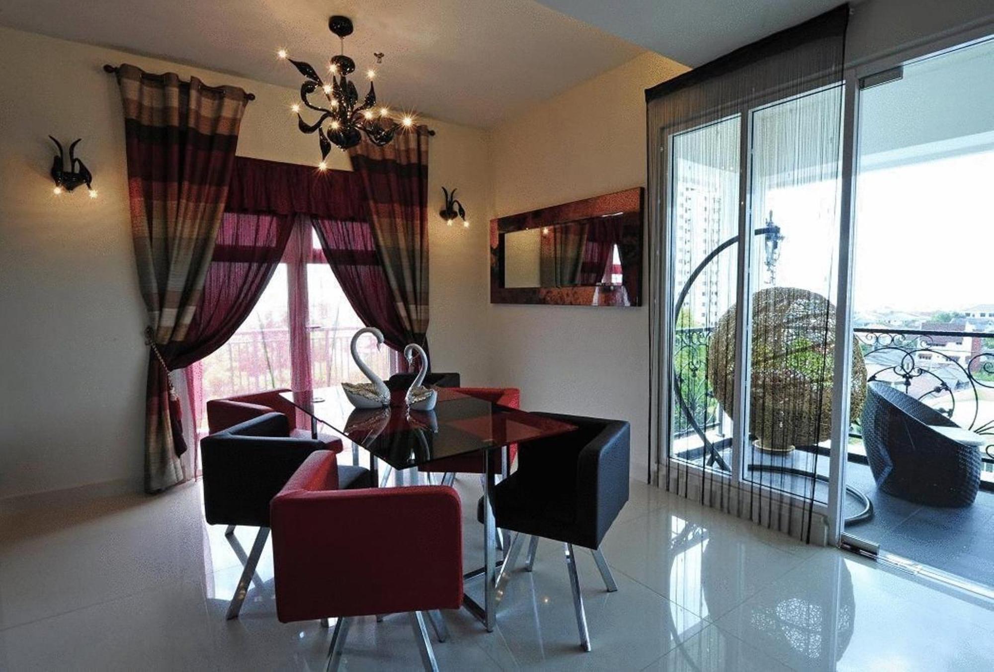 Arenaa Deluxe Hotel Малакка Номер фото