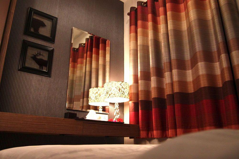 Arenaa Deluxe Hotel Малакка Экстерьер фото